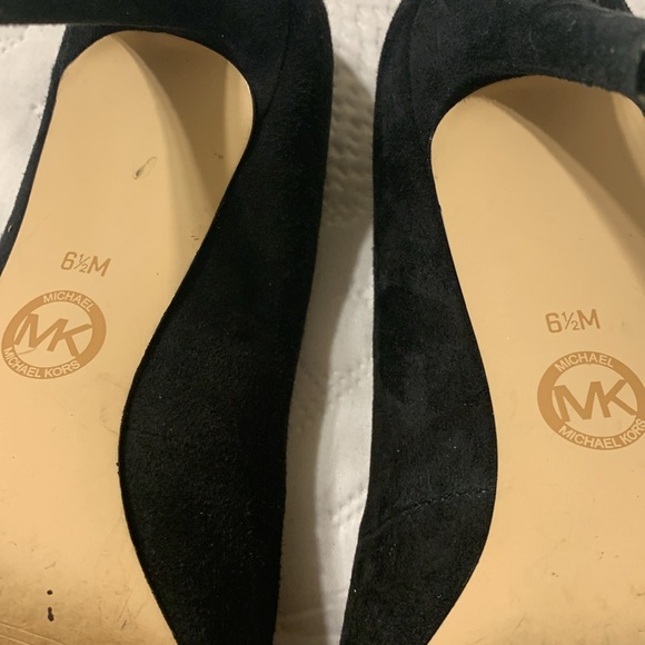 Michael Kors Black Suede Pumps with Gold Accents - Picture 9 of 12